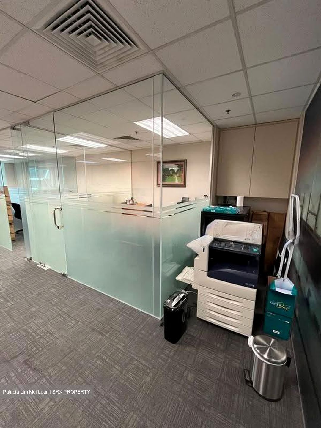 Oue Downtown (D1), Office #618130361